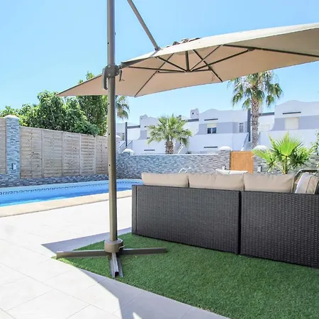 Casa Con Piscina Privada Torrevieja